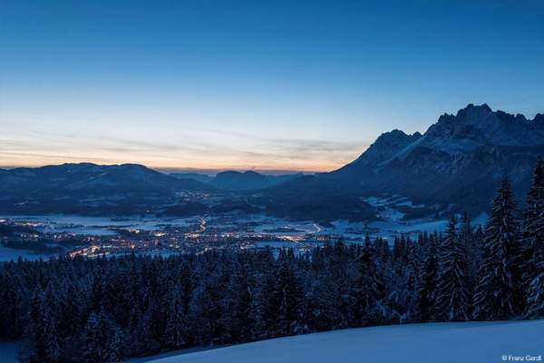 blick_auf_st-johann_tirol_winter_c_franz_gerdl.jpg